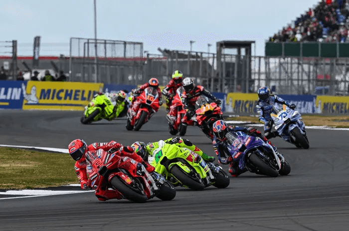 Ducati Endures Another Tough Race at British MotoGP, di Giannantonio Confident of a Comeback