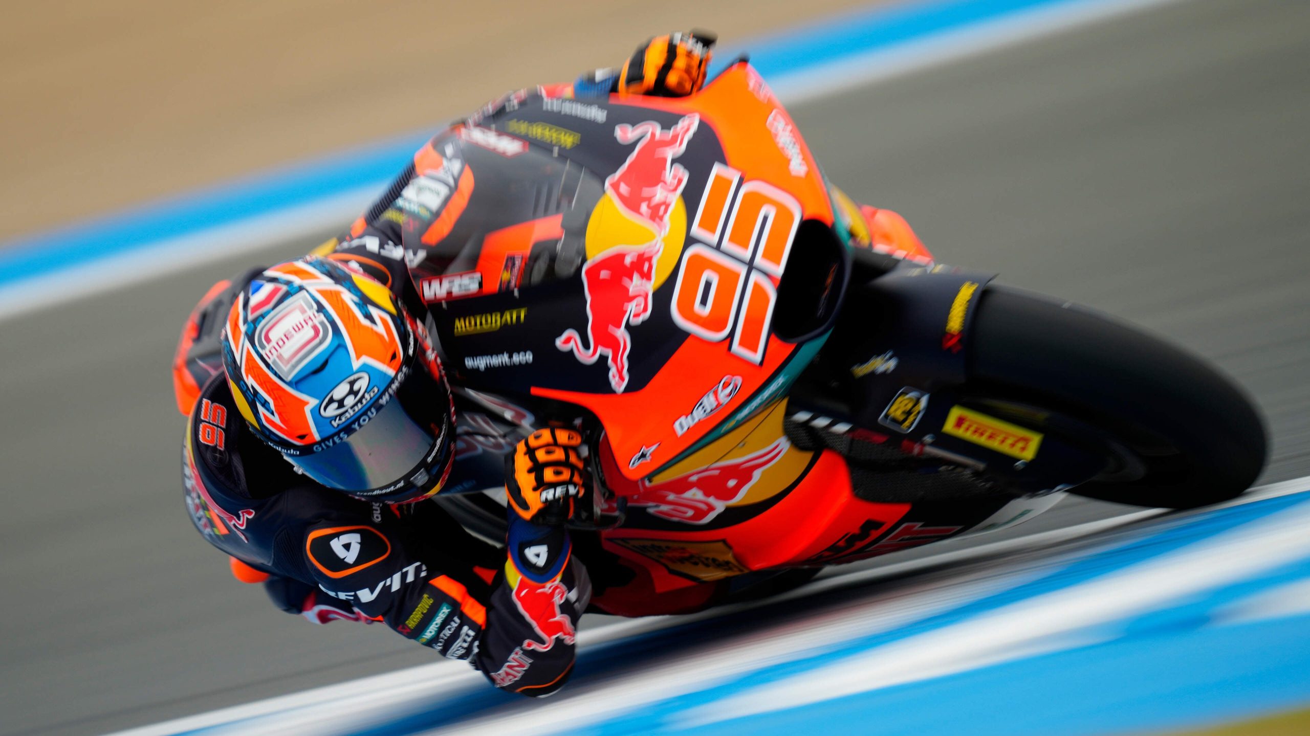 Collin Veijer (21) stunt met eerste poleposition in Moto2 en schrijft geschiedenis, Marc Márquez wint na val alsnog sprintrace MotoGP in Jerez